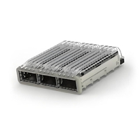 TE 4-2170769-1 QSFP28 Käfig verbunden (1 x 3) mit Kühlkörper Durchgangsloch Rechtwinklig Press-Fit EMI-geschirmtes Lichtrohr